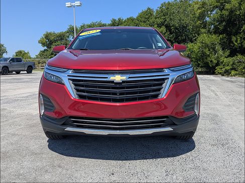 Used 2023 Chevrolet Equinox LT FWD image 9