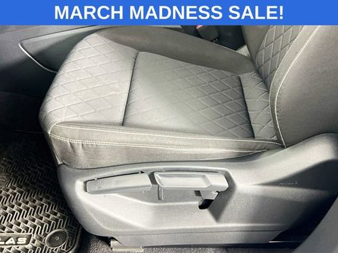 Used 2021 Volkswagen Atlas Cross Sport S image 19