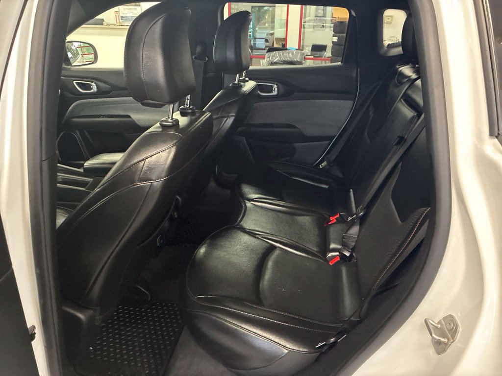 Certified 2023 Jeep Compass Latitude AWD/4WD image 11