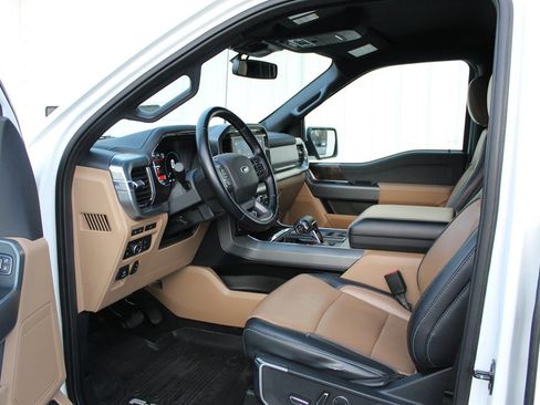 Used 2021 Ford F150 Lariat w/ Max Trailer Tow Package image 6