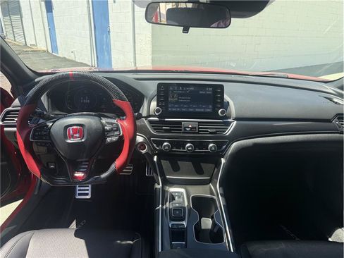 Used 2021 Honda Accord Sport image 14