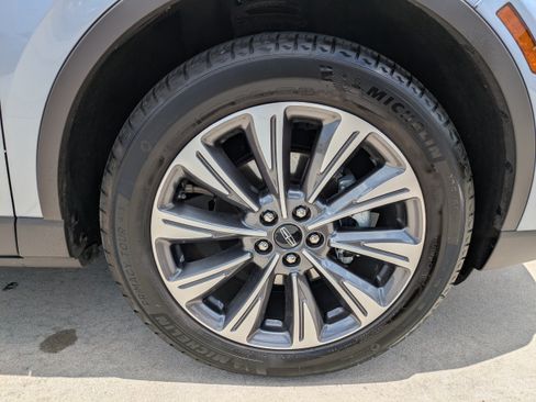 Used 2022 Lincoln Corsair Reserve w/ Equipment Group 201A AWD/4WD image 9