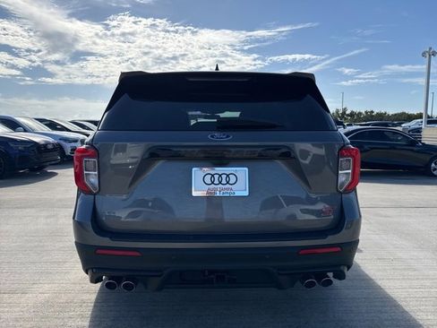 Used 2022 Ford Explorer ST w/ ST Street Pack image 4