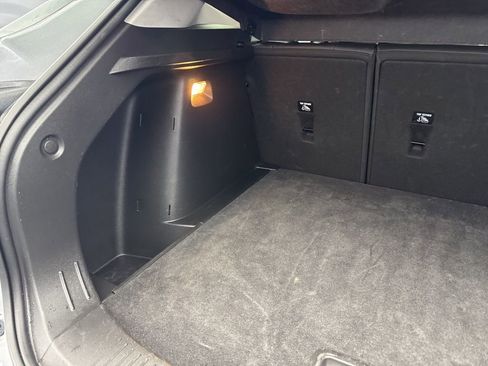 Used 2025 Chevrolet Trax LT w/ LT Convenience Package image 39