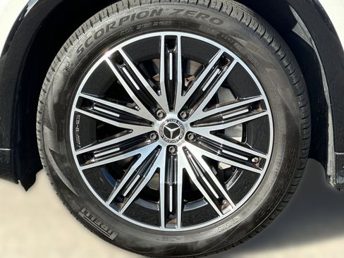 Certified 2023 Mercedes-Benz EQS 580 4MATIC SUV image 10