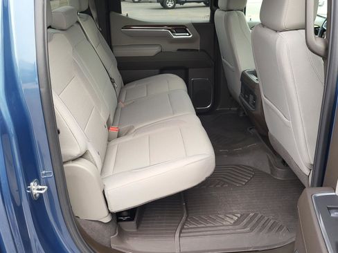 Used 2024 Chevrolet Silverado 1500 LT image 11