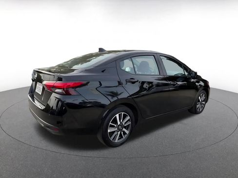 Used 2025 Nissan Versa SV image 15