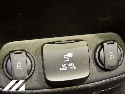 Used 2020 Hyundai Santa Fe Limited w/ Cargo Package image 28