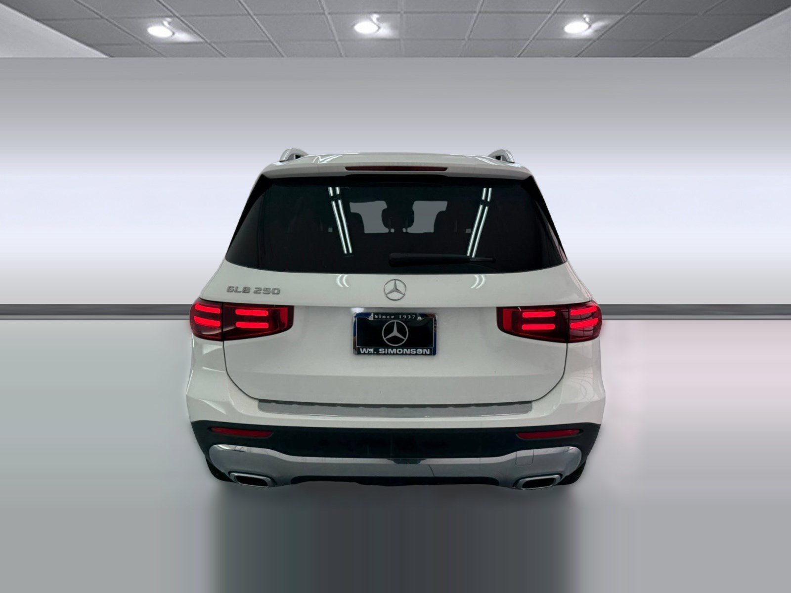 New 2026 Mercedes-Benz GLB 250 image 9
