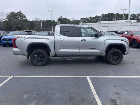 Used 2024 Toyota Tundra Limited image 12