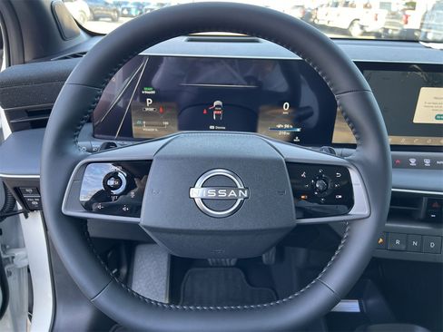 New 2026 Nissan Leaf Platinum+ image 9