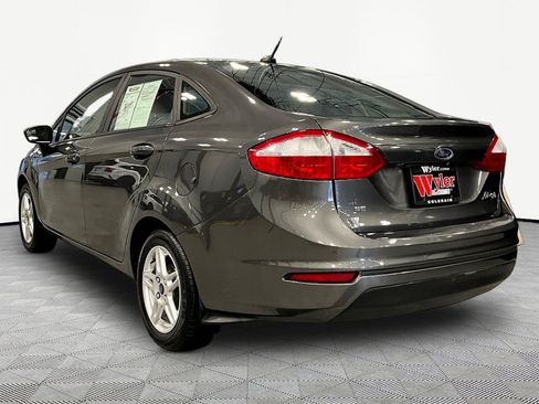 Used 2018 Ford Fiesta SE FWD image 4