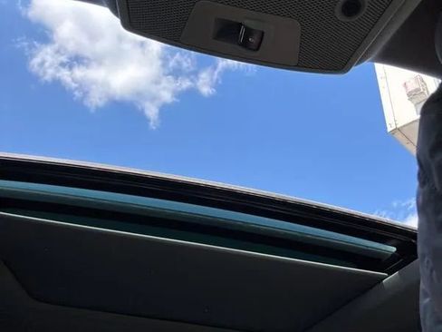 Used 2018 Ford F150 Lariat w/ Equipment Group 502A Luxury image 23