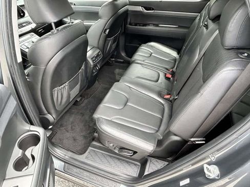 Used 2022 Hyundai Palisade SEL w/ 8P Bench Seat Package FWD image 9