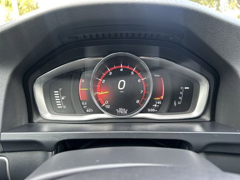 Used 2017 Volvo V60 T5 Cross Country w/ Convenience Package image 23