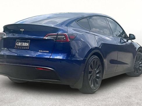 Used 2023 Tesla Model Y Performance AWD/4WD image 2