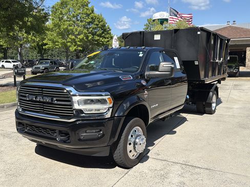 Used 2024 RAM 5500 Laramie AWD/4WD image 3