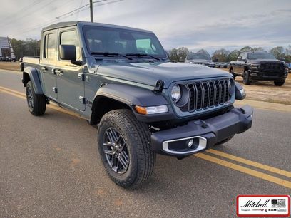 New 2026 Jeep Gladiator Sport