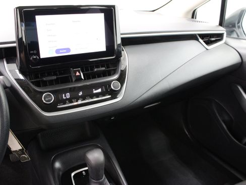 Used 2026 Toyota Corolla LE FWD image 15