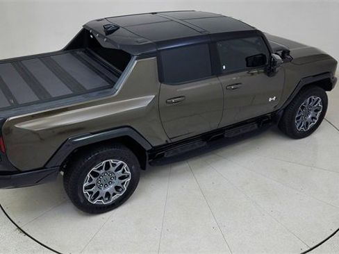Used 2024 GMC Hummer EV 3X w/ LPO, Illumination Package image 81