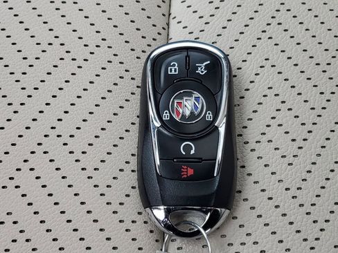 Used 2022 Buick Encore GX Essence w/ Advanced Technology Package image 36