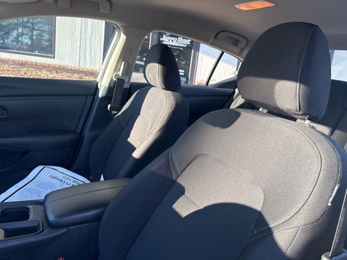 Used 2024 Nissan Sentra S image 3