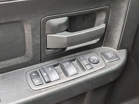 Used 2024 RAM 2500 Tradesman w/ Chrome Appearance Group image 22