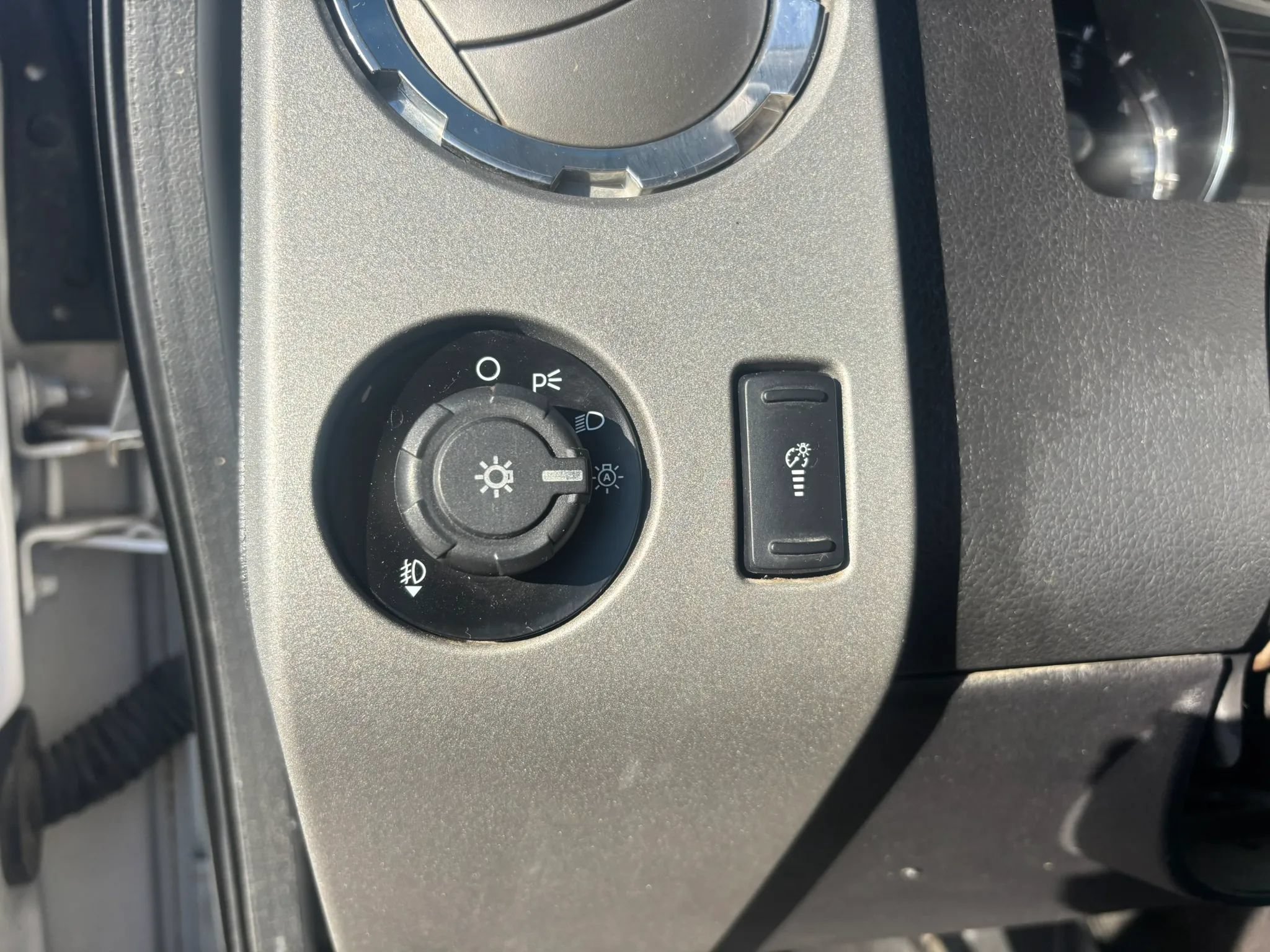 Used 2015 Ford F350 Lariat w/ Snow Plow Prep Package AWD/4WD image 21