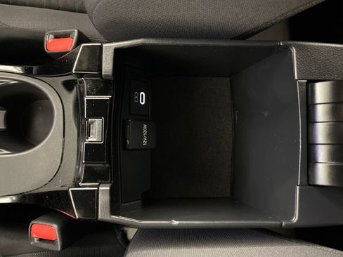 Certified 2025 Toyota Corolla SE FWD image 23