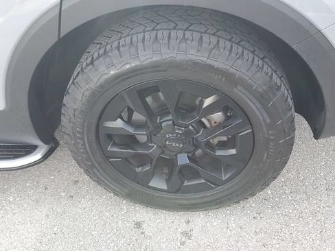 Certified 2025 Kia Telluride AWD image 5