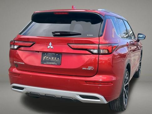 Used 2024 Mitsubishi Outlander SEL Black Edition image 5