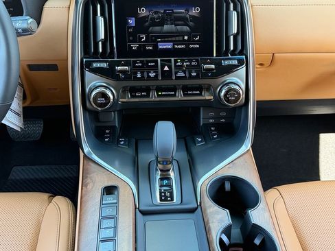 New 2026 Lexus LX 700h Luxury AWD/4WD image 13