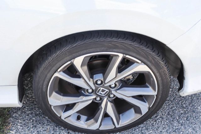Used 2019 Honda Civic Touring image 7