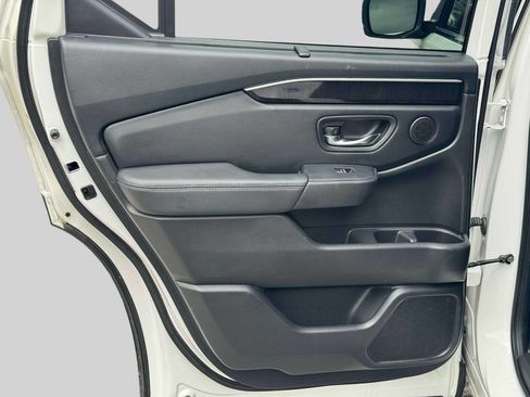 Used 2023 Honda Pilot Elite image 34
