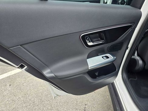 Used 2026 Mercedes-Benz GLC 300 image 20