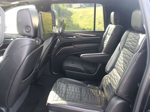 Used 2021 Cadillac Escalade ESV Sport Platinum AWD/4WD image 33