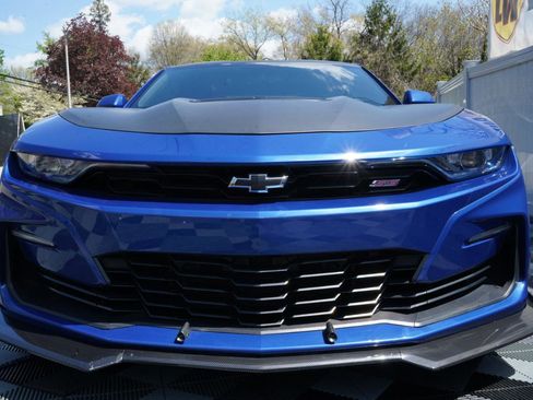 Used 2020 Chevrolet Camaro SS RWD image 15