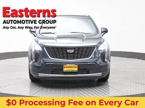 Used 2020 Cadillac XT4 Premium Luxury w/ Sun And Sound Package AWD/4WD image 2