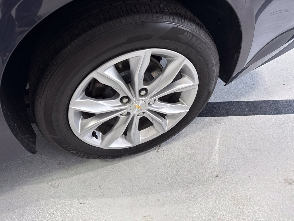 Used 2025 Chevrolet Malibu LT FWD image 16