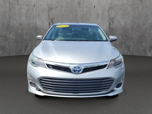 Used 2014 Toyota Avalon XLE Premium FWD image 2