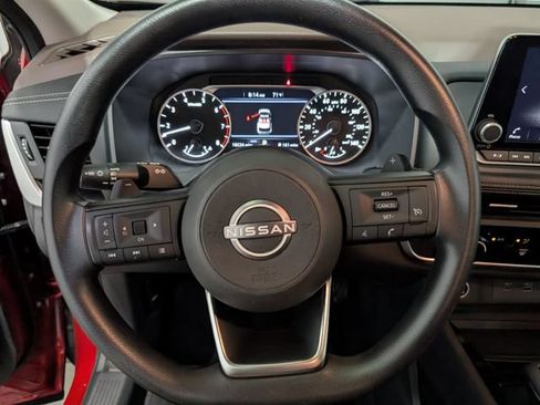 Used 2023 Nissan Rogue S AWD/4WD image 15