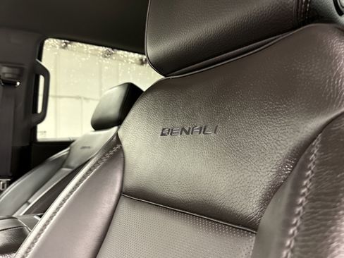 Used 2023 GMC Sierra 1500 Denali w/ Technology Package image 8