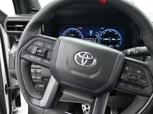 Used 2025 Toyota Tacoma TRD Pro image 21