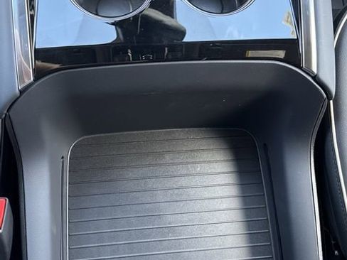 New 2026 Chevrolet Suburban Premier image 31