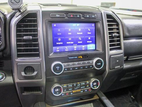 Used 2021 Ford Expedition Max Platinum image 12