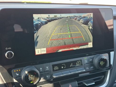 Certified 2024 Toyota Grand Highlander AWD image 18