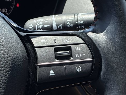 Certified 2025 Honda HR-V Sport image 25