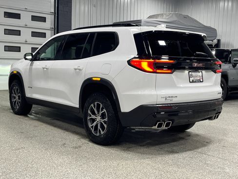 New 2026 GMC Acadia AT4 w/ Luxury Package image 3