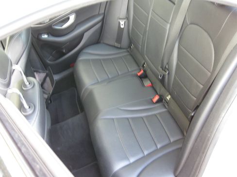 Used 2015 Mercedes-Benz C 300 Sedan image 26