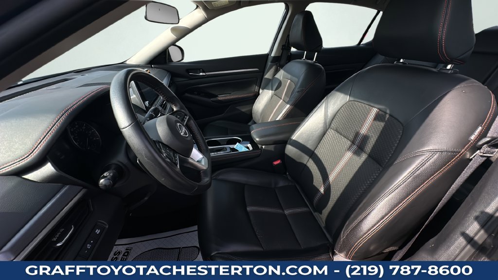 Used 2025 Nissan Altima 2.5 SR FWD image 23